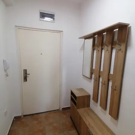 公寓 Stan Na Dan - Petrovic *